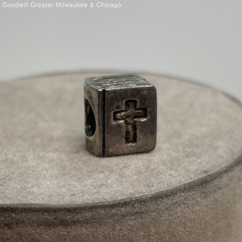 Pandora 925 Bible Charm 3.5g