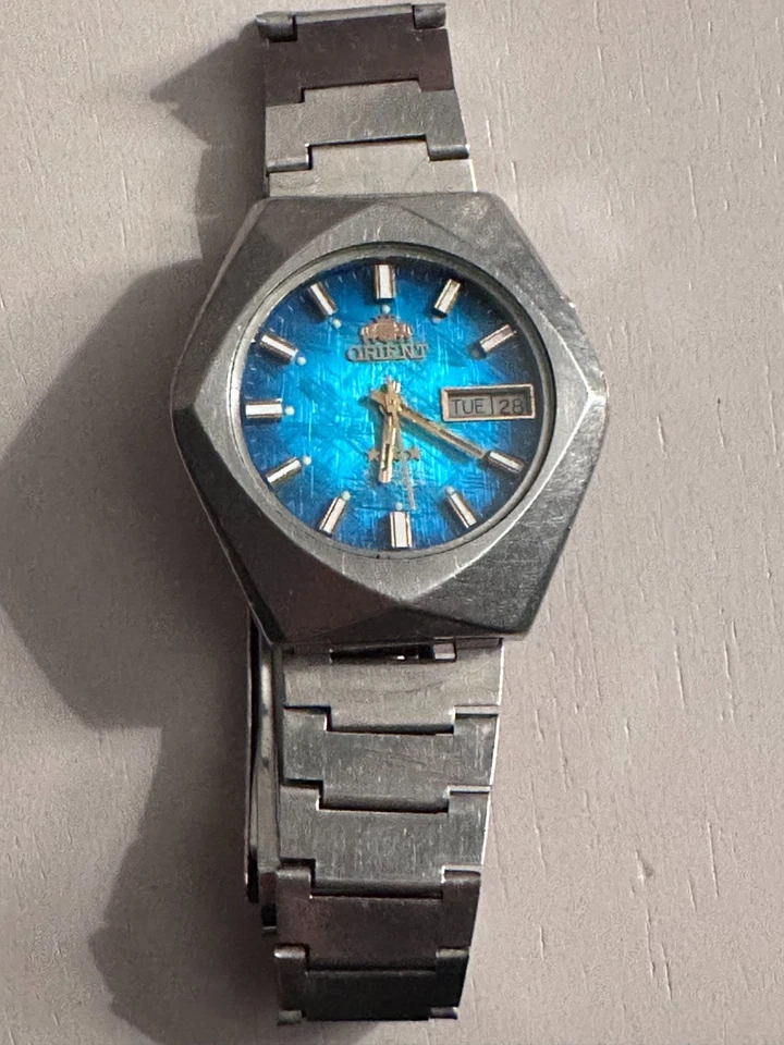 Raro Reloj Automático Polígono Orient Vintage Hermoso Complejo Esfera Azul Día/Fecha Foto 2 de 4