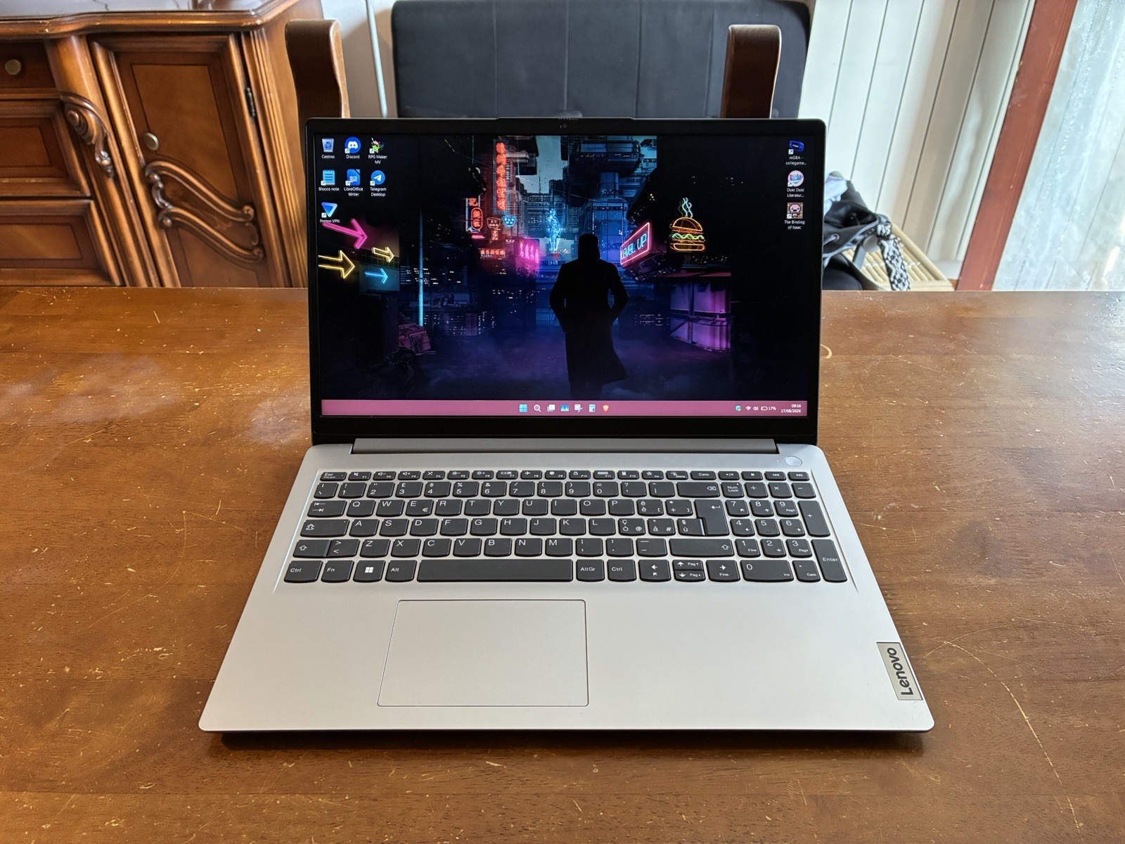 Lenovo Notebook/Laptop Computer Portatile Argento Grigio