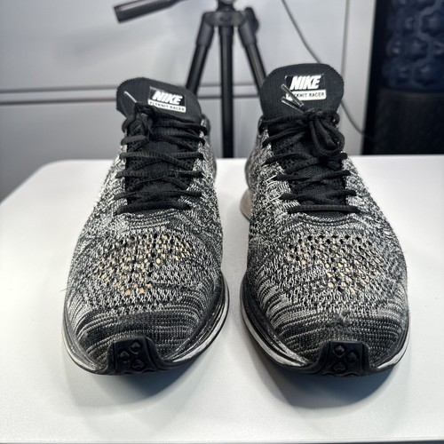 Nike Flyknit Racer Oreo 2.0 - Size 8 - Picture 9 of 12