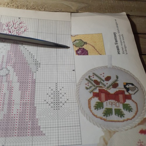 Cross Stitch Quick & Easy MagazineHalloween Haunted House Ornaments 1990 - Picture 8 of 8