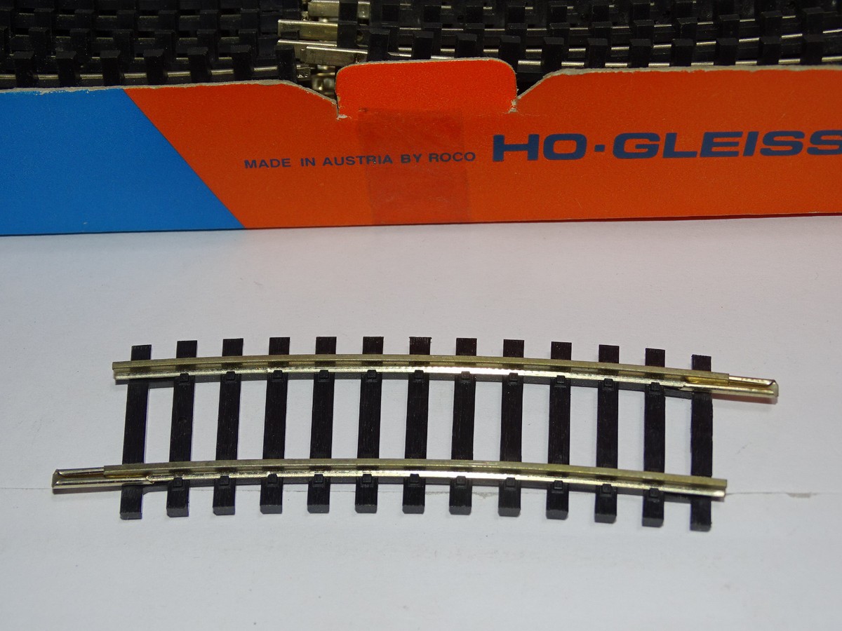 ROCO RO32204 Rail courbe 30° rayon standard 261,8 mm