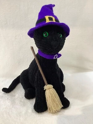 CAROL CONNELLY KNITTING PATTERN - Halloween Black Cat & Broom toy - 42cm - King Cole Yummy yarn