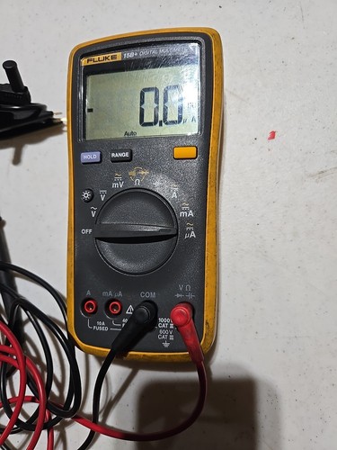FLUKE 15B+ DIGITAL MULTIMETER (P03063942)