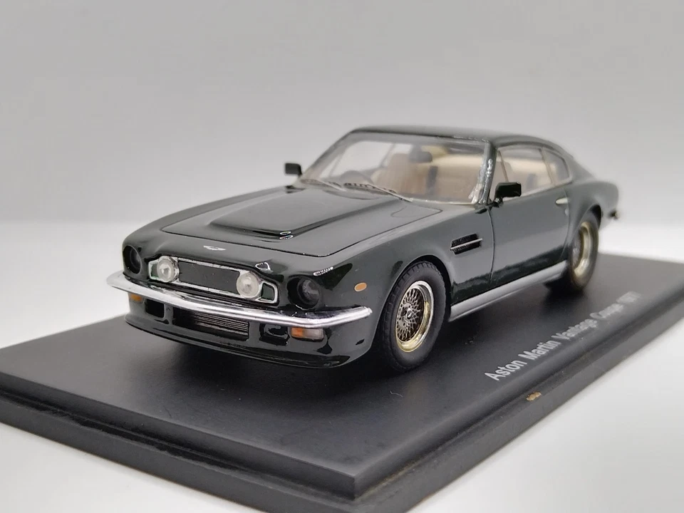 Spark 1/43 Aston Martin Vantage Coupe 1977. Extremely Rare!  - Image 2 of 4