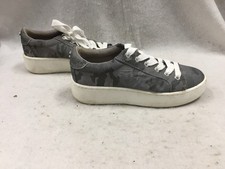 Steve Madden "Bertie" Classic Court Sneakers Women's Size 6.5M Reflective Camo
