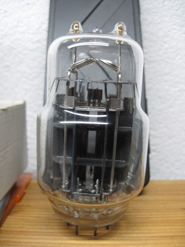 6C33C Röhre Einzelstück Neu ohne Getterspiegel Sammler Vitrine - Bild 4 von 8