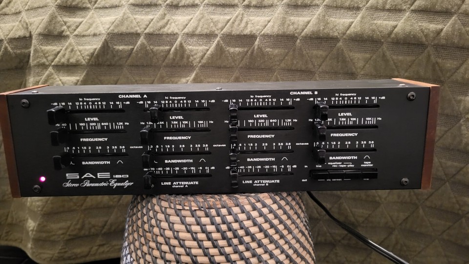 SAE Model 180 Stereo Parametric Equalizer eBay