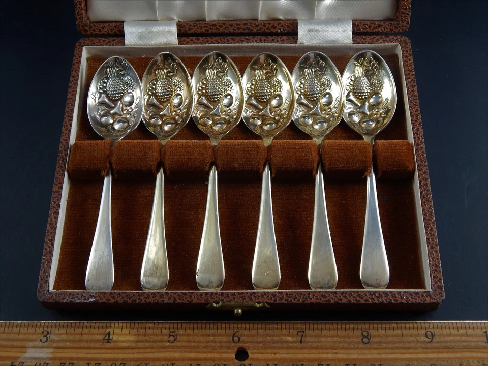 Набор из 6 посеребренных маленьких ягодных десертных йогуртовых ложек Sheffield EPNS 4 1/2 дюйма в коробке - Изображение 3 из 4