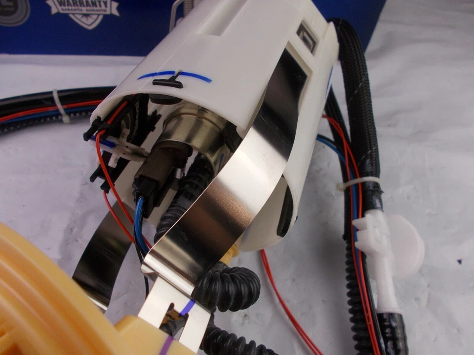 Conjunto de módulo de bomba de combustible CARQUEST M2480505 se adapta; Volvo S60 V70 S80 Foto 3 de 4