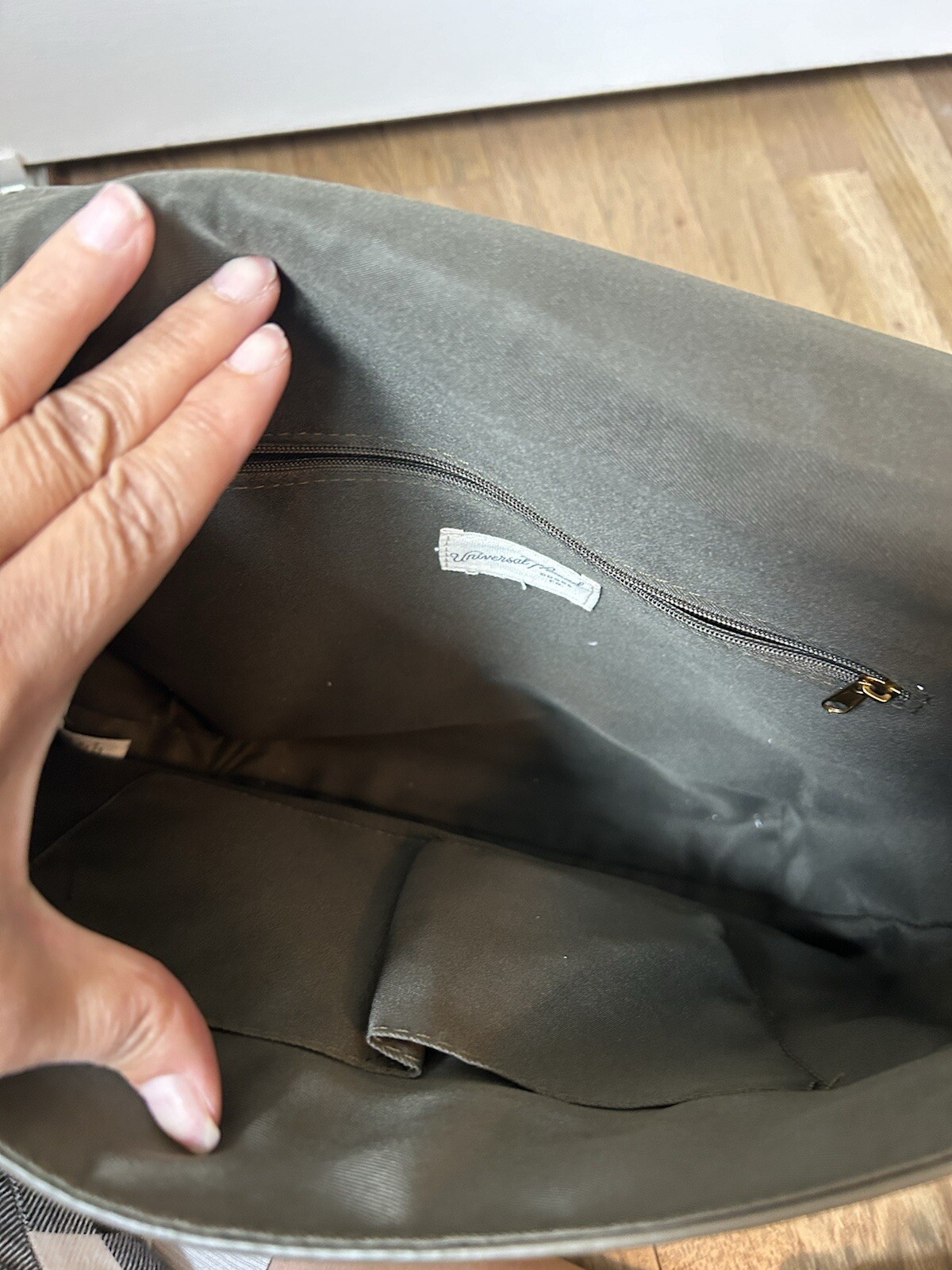 universal thread Backpack - image 4