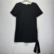 Lulu’s Dress Women’s Size Small Little Black Dress Zipper Back With Pockets