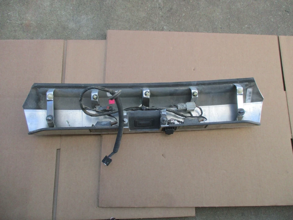 2010 2011 2012 2013 2014 2015 2016 GMC TERRAIN REAR TAILGATE LIFTGATE TRIM OEM Foto 3 de 4