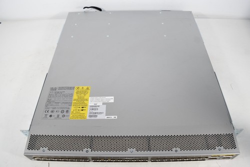 Cisco Nexus N3K-C3064PQ-10GX Managed Switch - Picture 2 of 10