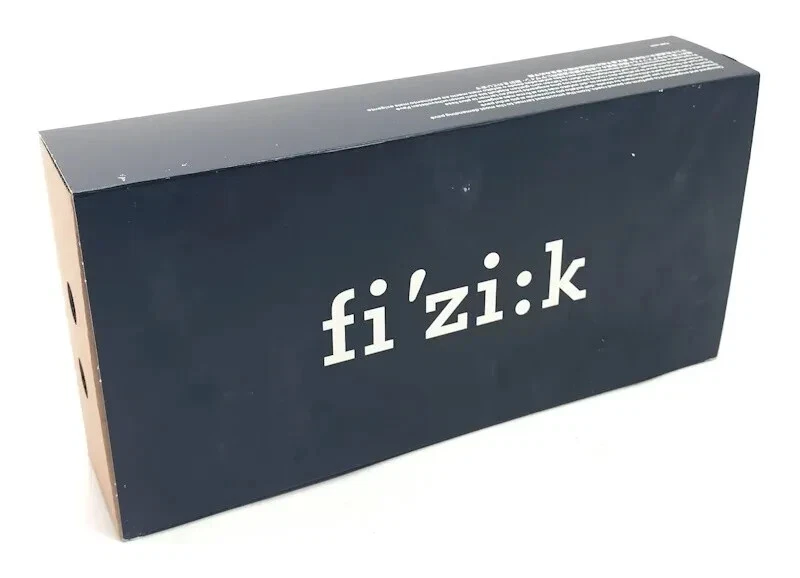 Fizik Antares R1 Open Saddle Carbon Braided Rail LGE 153x275mm 190g ICF Feature - Image 2 of 4