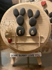 Stone/pebble artwork