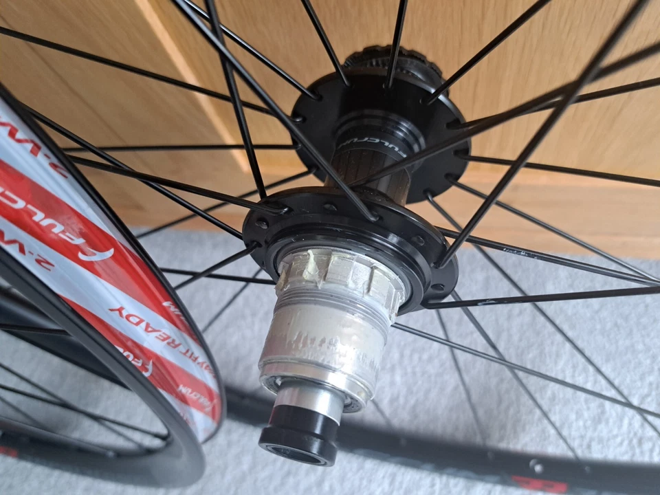 Juego de ruedas todoterreno de aleación de freno de disco Fulcrum Rapid Red 900 700c DB Sram XDR Foto 3 de 4