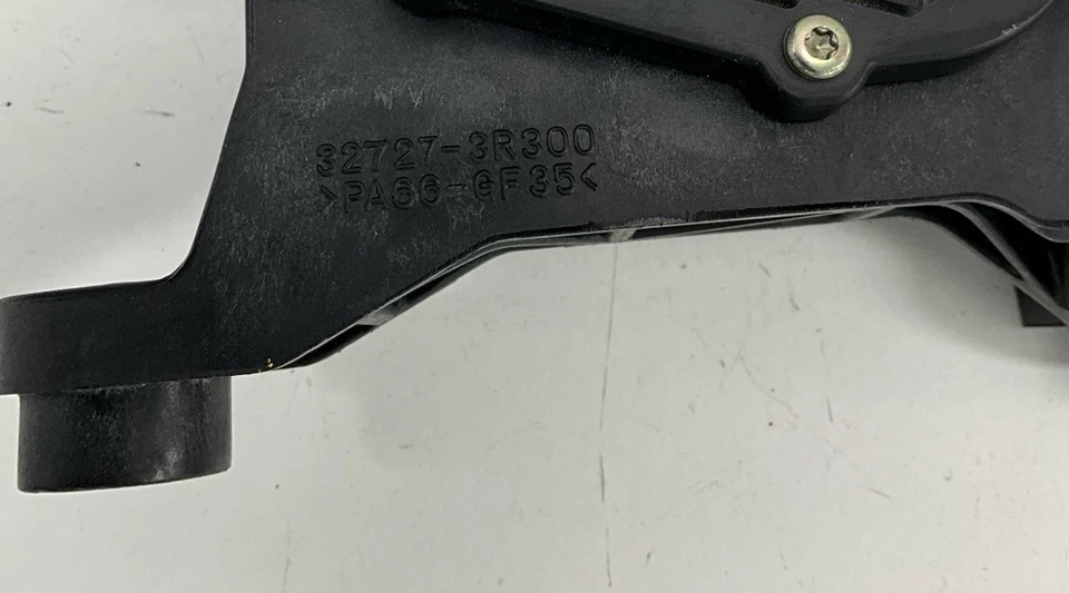 KIA OPTIMA 2011 acelerador híbrido montaje de gas 327273R300 OEM Foto 4 de 4