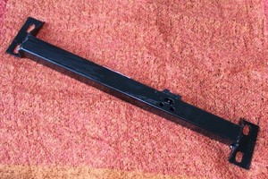 T3 HALTER  255.887.371  f. B2B Sitz links / LLE Multivan Red- Blue- Whitestar