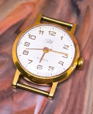 Vintage  Wristwatch USSR Zarja Zaria 21 Jewels  Gold Plated AU10  Women's Watch