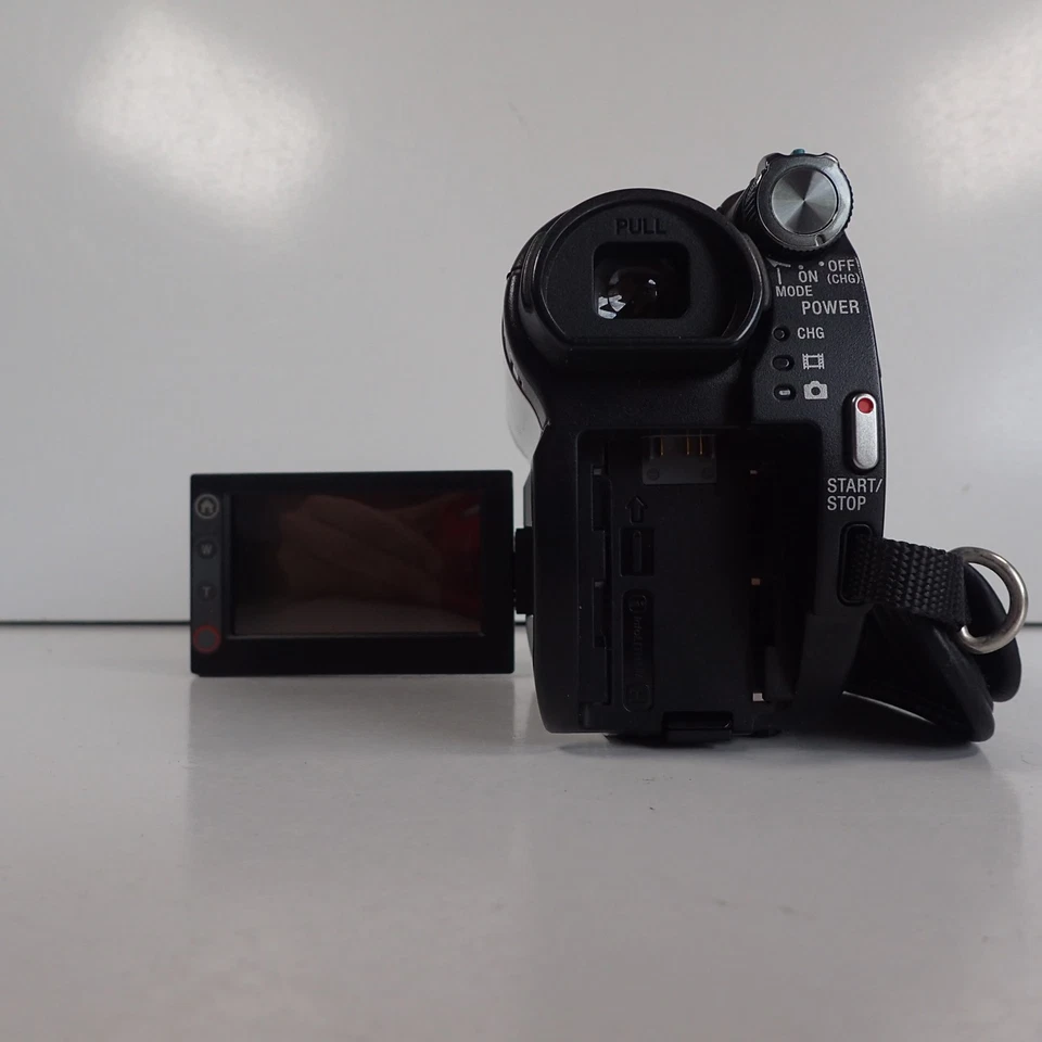 Sony Video Camcorder -  Black/Silver DCRDVD610 - Untested Parts Only - Image 4 of 4