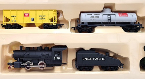 Life Like HO Scale Union Pacific 3179 Locomotive Train Set Iron Horse, Free Ship - Picture 3 of 5