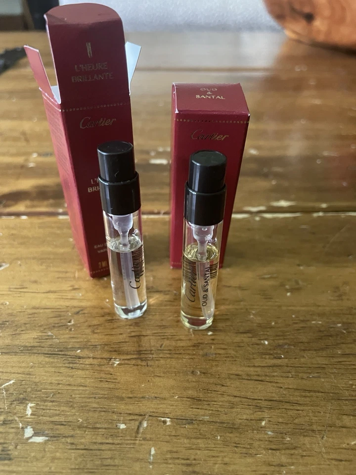 Lote de 2 muestras de fragancia CARTIER PARFUM en caja Oud & Santal L’heure Brilliante Foto 4 de 4