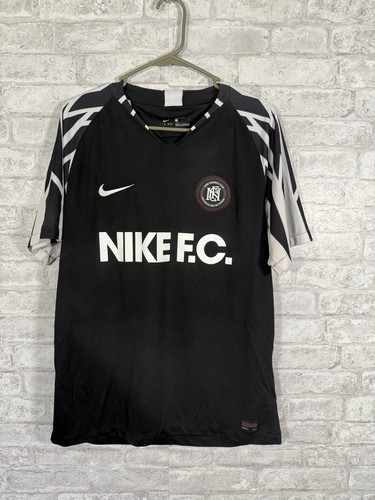 NIKE FC 2018/2019 FREIZEIT FUSSBALL SHIRT FUSSBALLTRIKOT SCHWARZ KIT TOP ERWACHSENE HERREN L