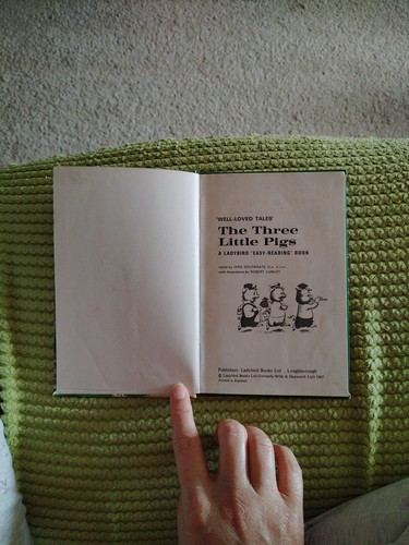 Ladybird Well Loved Tales 606D The Three Little Pigs Matt 18p net - Picture 5 of 5