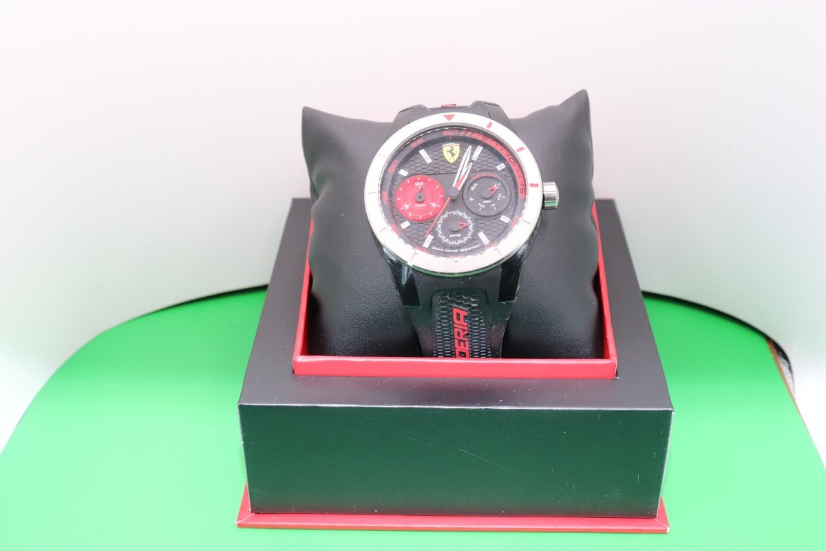 Scuderia Ferrari Red Rev T Men