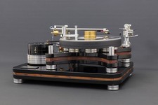 SAM Renegade belt-drive turntable with two tonearm