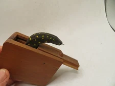 Snake Bite in Wooden Box Gag  Surprise  Practical Joke Prank Toy 3 1/2 x 2 3/4