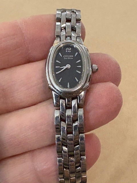 Ladies Vintage Watch Silver Tone Eco Dial Citizen Black Drive w/Silver Tone - vintagewatches.pk