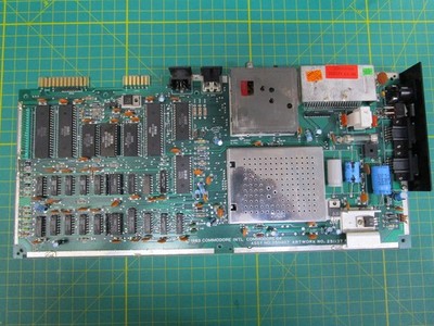 COMMODORE 64 POPULATED MAINBOARD 250407 TESTED AND WORKING LU73 ️