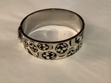 AUTHENTIC SIGNED ALEXANDER McQUEEN BLACK & WHITE SKULL HINGED BRACELET NR