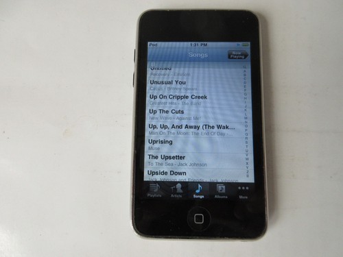 Apple iPod Touch 2nd Generation 16GB MP3 Music Player (1953songsMB531LL) - Picture 11 of 16