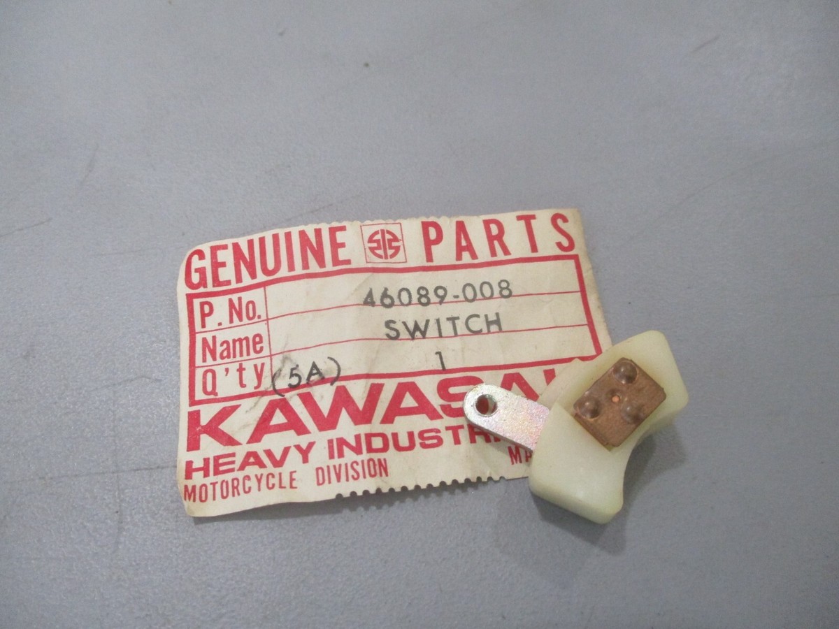 ニック（感謝）/5 NOS Kawasaki OEM Left Hand Switch 1971 F6 F7 1970 G4TR 46089-008