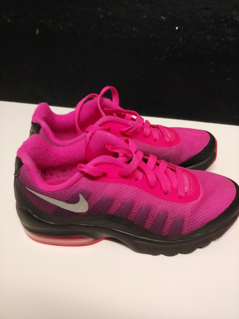 nike invigor pink and black