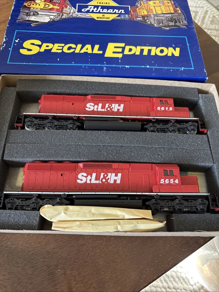 NEW HO SCALE ATHEARN 2215 SE ST. LAWRENCE & HUDSON SD40s PWR & DMY SET MINT! - Image 2 of 4
