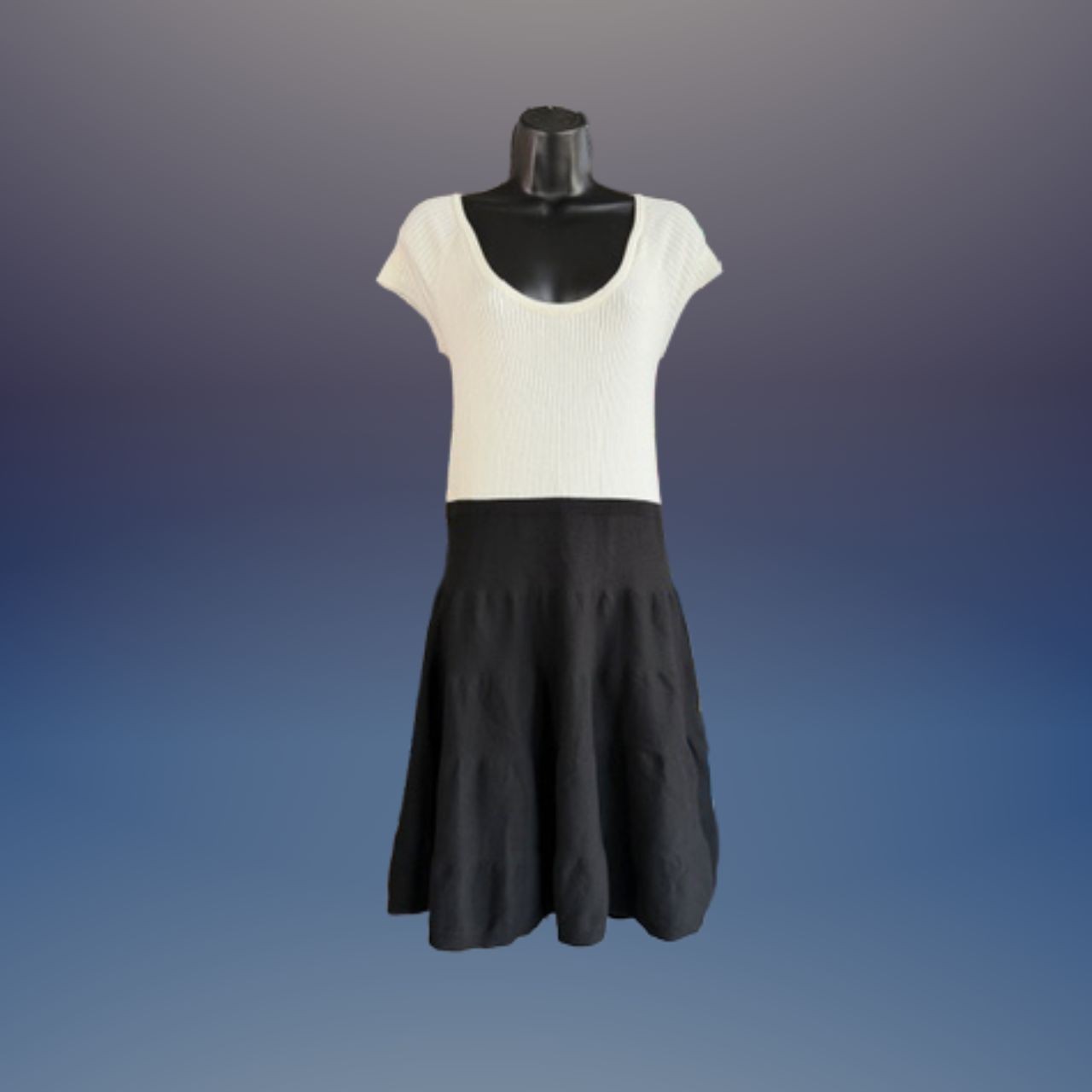 Victoria Secret Cream/Black Short Sleeve Stretch Knit Flare Mini Dress Size XL