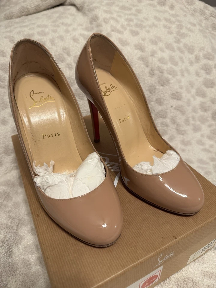 100% AUTHENTIC WOMENS LOUBOUTIN FIFILLE 100 NUDE PATENT PUMPS/HEELS US 8/EU 38 - Image 2 of 4