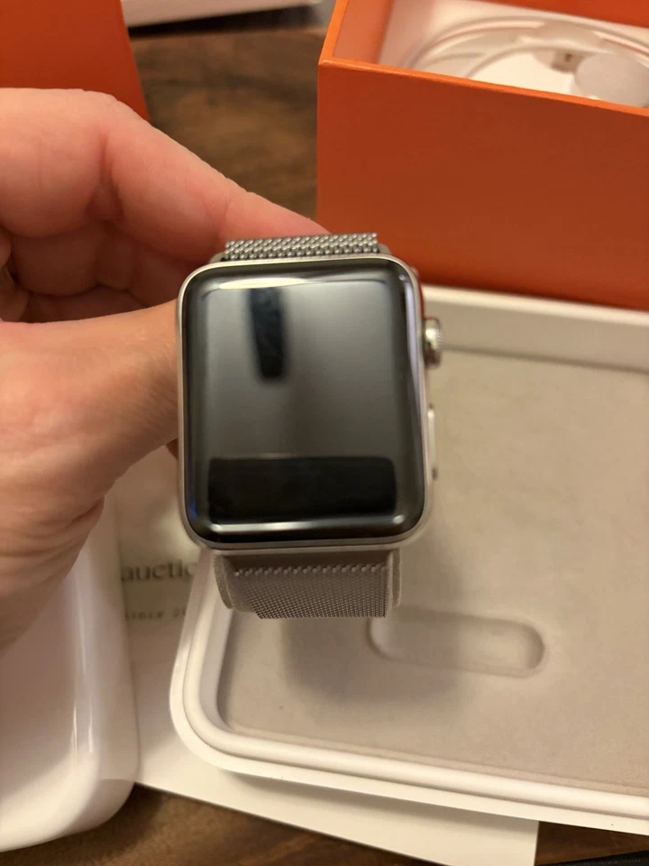 Apple Watch Series 3 Hermes 42mm Stainless Steel Case GPS Cellular - Image 3 of 4