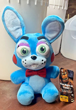 FUNKO Five Nights At Freddys Toy Bonnie New w/tag FNAF Plush Hot Topic Exclusive