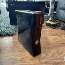 Microsoft Xbox 360 S Slim 4GB Gloss Black (CONSOLE ONLY) -Good Working Condition
