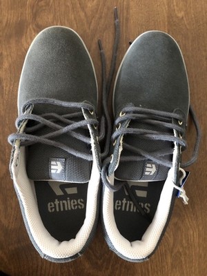 Men s Etnies Grey Skate Shoes Size 7 New w/ Tag Good Condition 