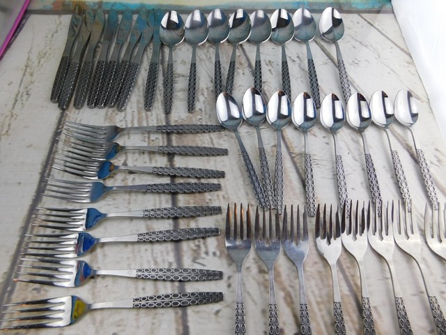 Vtg Interpur Stainless Flatware Japan 40 pc. Set Service for 8 Unknown Pattern Vtg Interpur Stainless Flatware Japan 40 pc. Set Service for 8 Unknown Pattern