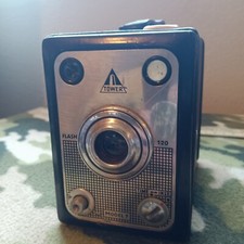 VINTAGE GERMAN 1950s  TOWER model 7 120 CAMERA
