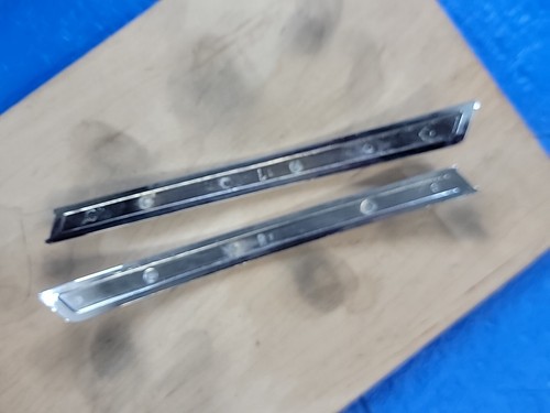 HARLEY DAVIDSON TOURING EMBLEMAS DE TANQUE OEM NEGRO Y CROMO PLACA DE IDENTIFICACIÓN OEM - Imagen 4 de 10
