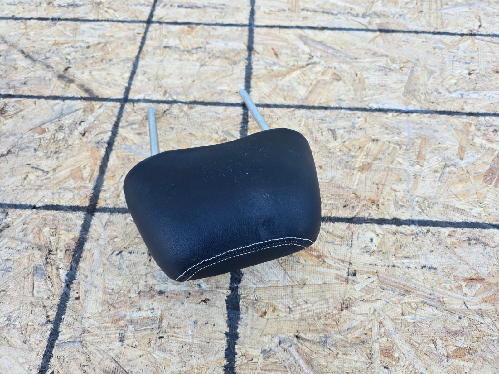 REAR CENTER LEFT/RIGHT SEAT HEADREST 58k 08-12 MASERATI GRANTURISMO 4.2L M145