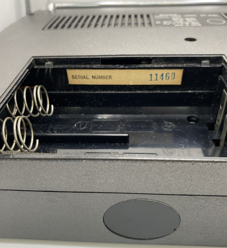 Vintage Sony CF-310L Radio Cassette Player - Picture 9 of 13